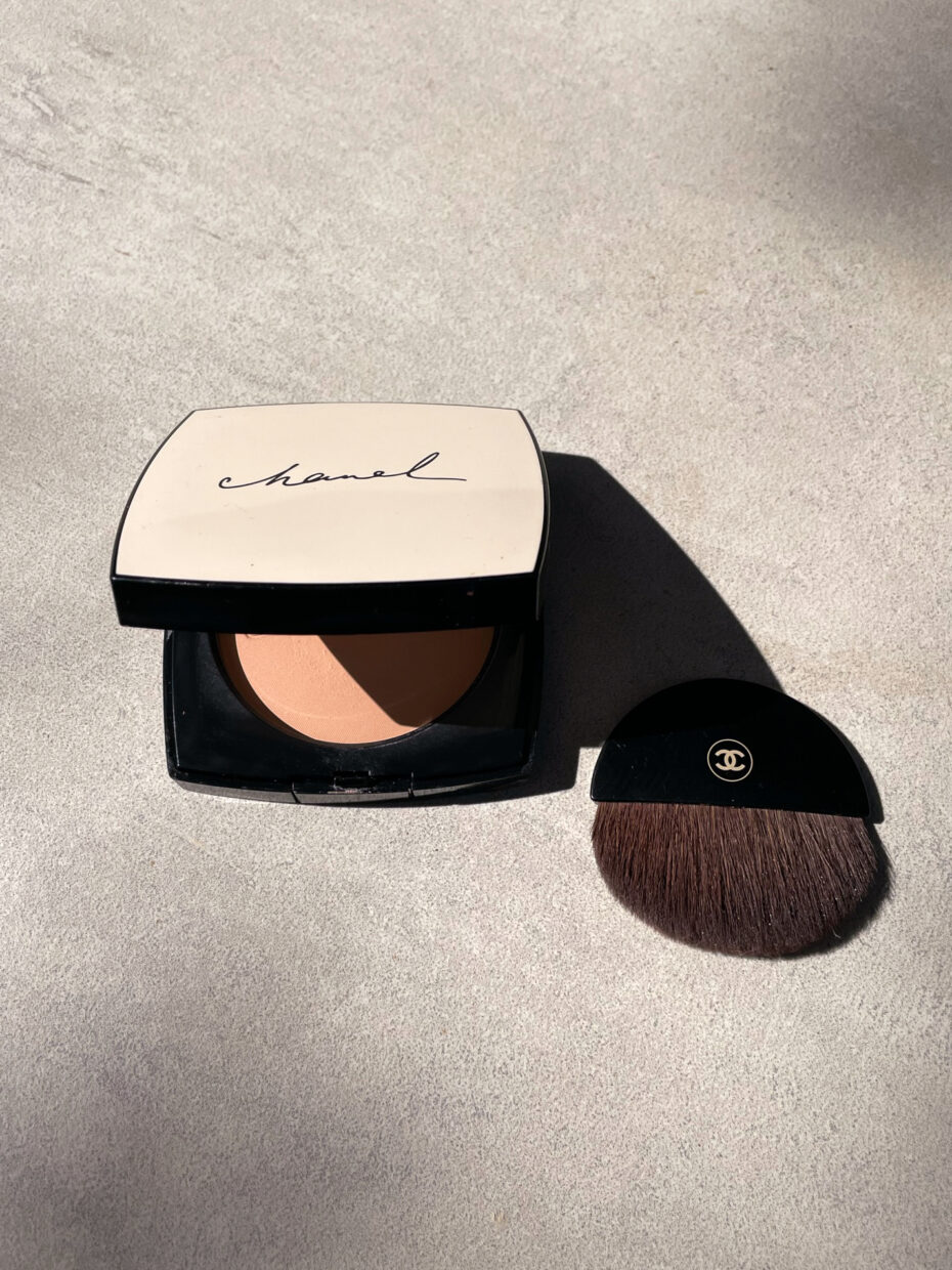 Chanel Les Beiges Healthy Glow Sheer Powder